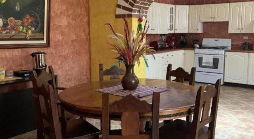 Casona Del Conquistador 危地马拉安地瓜 外观 照片